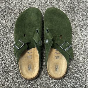Birkenstock Forest Green Suede Mules